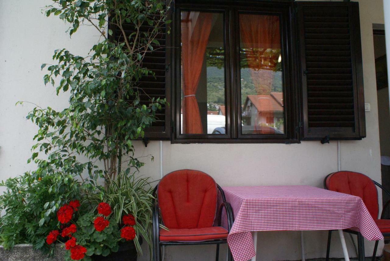 Apartments Mira Τίβατ Εξωτερικό φωτογραφία